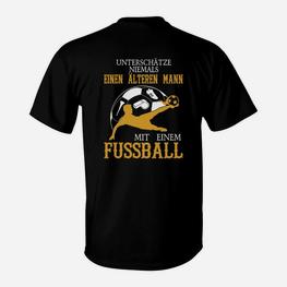 Älterer Mann Mit Fussball T-Shirt - Seseable