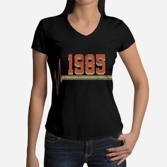 1985 Vintage Birthday Heartbeat Love Retro Vintage Women V-Neck T-Shirt - Seseable