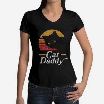 Cat Daddy Vintage Eighties Style Cat Retro Distressed Women V-Neck T-Shirt - Seseable