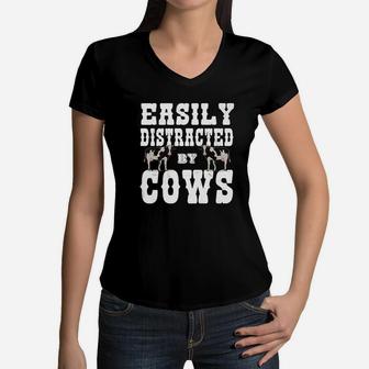 Funny Farmer Gifts Easily Distracted By Cows Vintage Women V-Neck T-Shirt - Seseable