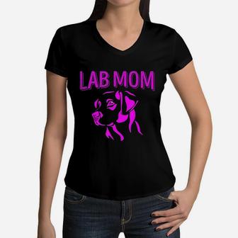Lab Mom Labrador Retriever Gift Idea Labrador Women V-Neck T-Shirt - Seseable