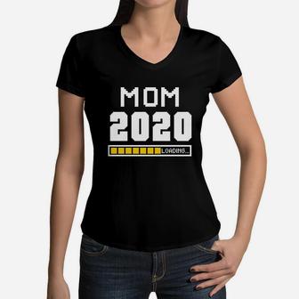Mom 2020 Loading Women V-Neck T-Shirt - Seseable