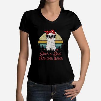 She Is A Bad Grandma Llama Cute Mothers Day Gifts Women V-Neck T-Shirt - Seseable