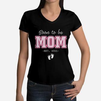 Soon To Be Mom Est 2021 Expecting Mother Gifts For New Mum Women V-Neck T-Shirt - Seseable
