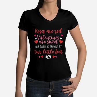 Valentines Day Baby Reveal Mom Women V-Neck T-Shirt - Seseable