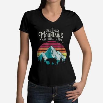 Vintage Great Smoky Mountains National Park Bear Women V-Neck T-Shirt - Seseable