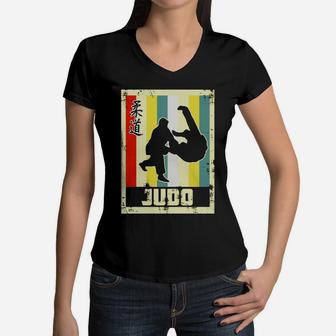 Vintage Style Judo Silhouette - Japanese Symbol Tee Shirt Women V-Neck T-Shirt - Seseable