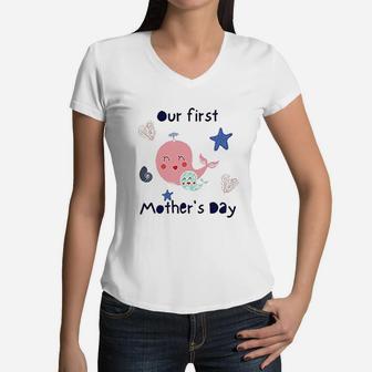 1st Mothers Day Whale Ocean Lover First Mothers Day Women V-Neck T-Shirt - Seseable