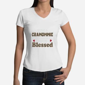 Being A Gramommie Does Not Make Me Old It Makes Me Blessed Women Quote Leopard Gift Women V-Neck T-Shirt - Seseable