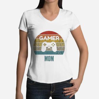 Gamer Mom Vintage 60s 70s Console Controller Graphic Women V-Neck T-Shirt - Seseable