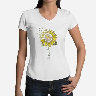 Great Dane Mom Sunflower Great Dane Lover Gifts Women V-Neck T-Shirt - Seseable