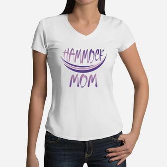 Hammock Mom Hammock Gift Idea Hammocking Relaxing Women V-Neck T-Shirt - Seseable