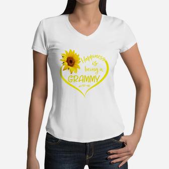 Happiness Is Being A Grammy Sunflower Heart Gift For Mothers And Grandmothers Women V-Neck T-Shirt - Seseable