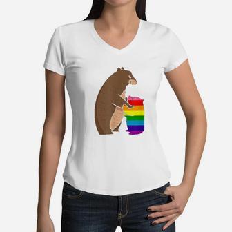Lgbt Pride Cute Mama Bear With Cub Unconditional Love Women V-Neck T-Shirt - Seseable