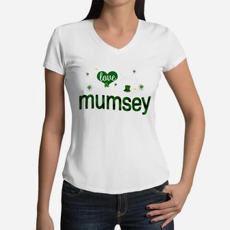 St Patricks Day Cute Shamrock I Love Being Mumsey Heart Family Gifts Women V-Neck T-Shirt - Seseable