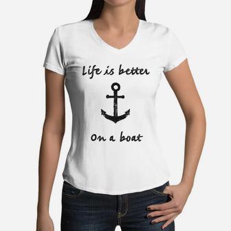 Vintage Sailing Boating Fishing Dad Mom Women V-Neck T-Shirt - Seseable