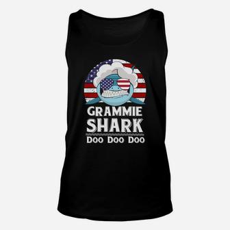 American Grammie Shark Funny Grandmother Family Gift Unisex Tank Top | Seseable FR