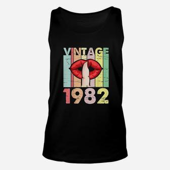 Lips And Finger Vintage 1982 Birthday 39 Years Old Unisex Tank Top - Seseable