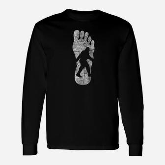 Bigfoot Footprint Vintage Retro Squatching Sasquatch Long Sleeve T-Shirt - Seseable
