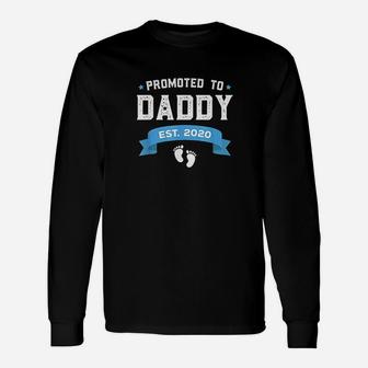 Promoted To Daddy Est 2020 New Dad First Daddy Long Sleeve T-Shirt - Seseable