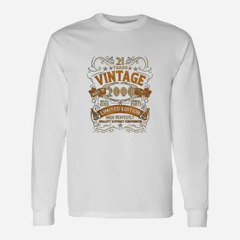 Born In 2000 Vintage 22nd Birthday Party 22 Years Old Long Sleeve T-Shirt - Seseable