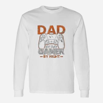 Gaming Dad By Day Gamer By Night Dad Jokes Long Sleeve T-Shirt - Seseable