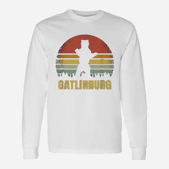 Gatlinburg Tennessee Vintage Bear Tn Distressed 80s Sunset Long Sleeve T-Shirt - Seseable