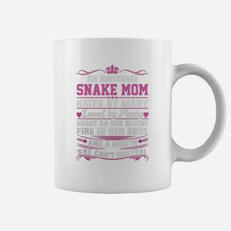 Awesome Snake Mom Best Shirts For Women Coffee Mug - Seseable