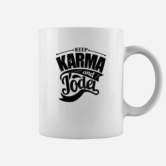 Keep Karma und Jodel Herren Tassen mit Weißem Grafikdruck - Seseable