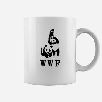 Weißes Tassen mit Panda-Ringkämpfer, WWF Parodie-Design für Fans - Seseable