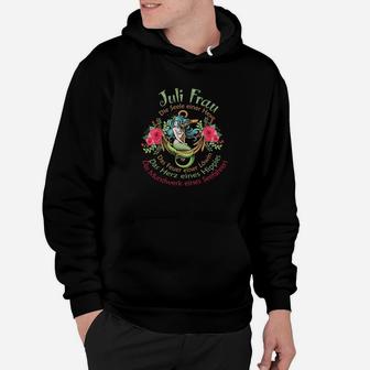 Juli Frau Die Seele Einer Hexe Tee Hoodie - Seseable