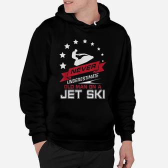Never Underestimate Skiing Father And Grandpa Hoodie - Seseable