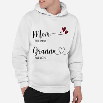 Mom Est Granna Est Hoodie - Seseable