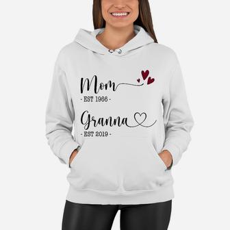 Mom Est Granna Est Women Hoodie - Seseable
