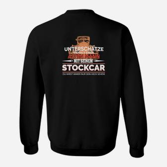 Alten Mann Mit Seinem Stockcar Sweatshirt - Seseable