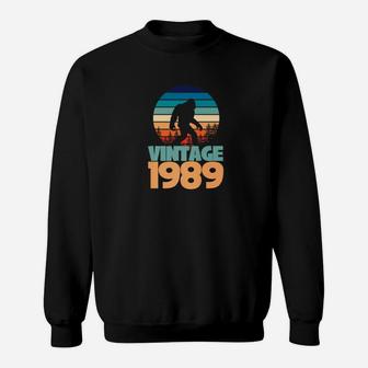 30th Birthday Vintage 1989 Bigfoot Gift Yeti Sweat Shirt - Seseable