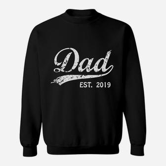 Dad Est 2019 Vintage New Dad Fathers Day Gifts Sweat Shirt - Seseable
