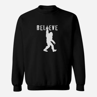 Funny Bigfoot Middle Finger For Sasquatch Believers Sweat Shirt - Seseable