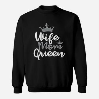 Hubby Dad King Wife Mom Queen His And Hers Matching Couples Sweat Shirt - Seseable