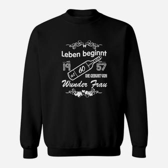 Personalisiertes Geburtstags-Sweatshirt, Leben Beginnt mit 60, Wunder Frau Design - Seseable