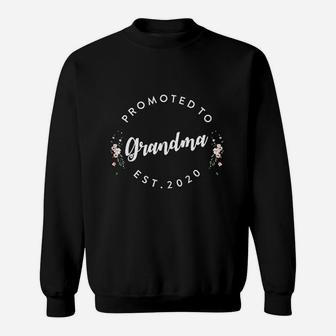 Promoted To Grandma 2020 Grandma Est 2020 Sweatshirt - Seseable