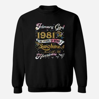 Vintage February 1981 Design 40 Years Old 40th Birthday Gift Sweat Shirt - Seseable