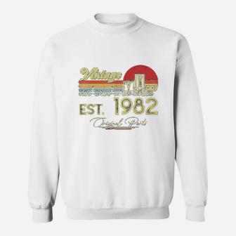 40 Years Old Born Made In 1982 Vintage 40th Birthday Sweat Shirt - Seseable