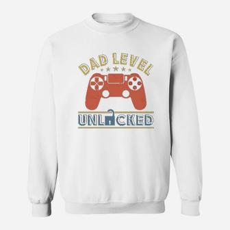 Announcement Dad Level Unlocked Soon To Be Father Sweat Shirt - Seseable