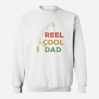 Retro Vintage Fishing Reel Cool Dad Papa Fathers Day Gift Premium Sweat Shirt - Seseable