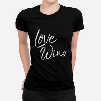 Christian Quote Gift For Women Cute Love Wins Ladies Tee - Seseable