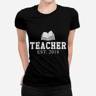 Graduation 2018 Gif For New Teacher From Mom Dad Ladies Tee - Seseable