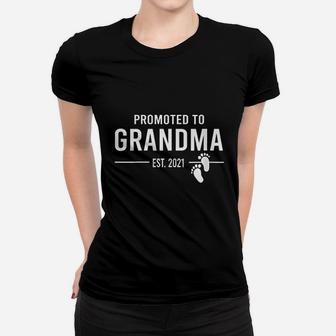 Promoted To Grandma Est 2021 Going To Be New Grandma 2021 Ladies Tee - Seseable