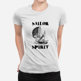 Sailor Spirit Frauen Tshirt - Perfekt für Segler und Bootsfans im Mittelmeer - Seseable