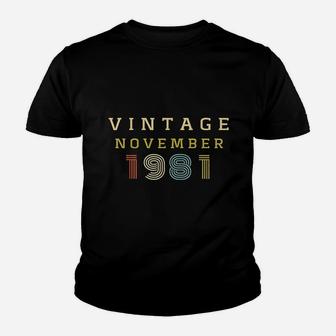 41 Year Old Birthday Gift Vintage 1981 November Kid T-Shirt - Seseable